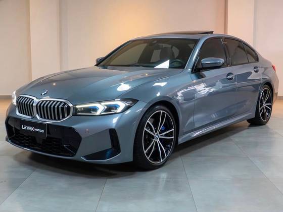 BMW 320i 2.0 16V TURBO FLEX M SPORT AUTOMÁTICO BMW 320i 2.0 16V TURBO FLEX M SPORT AUTOMÁTICO